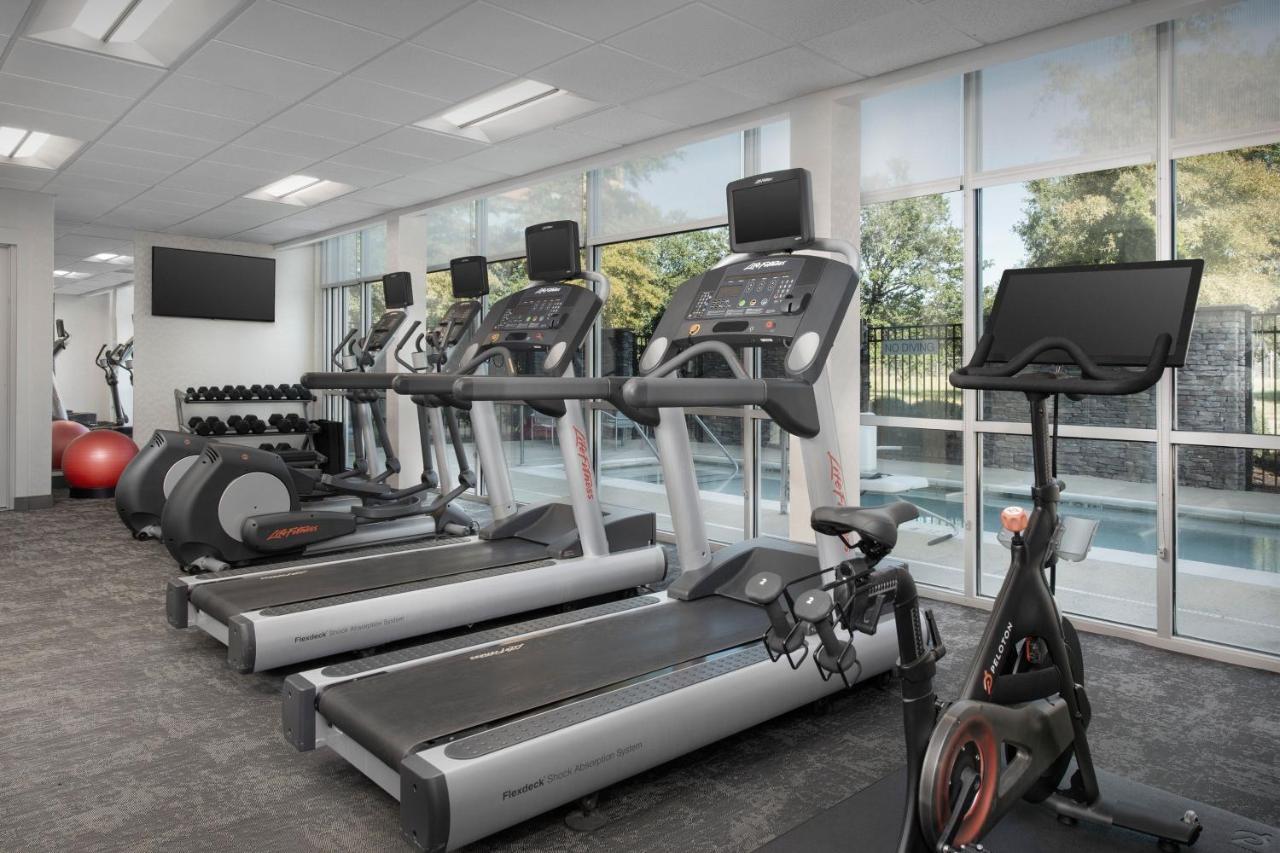Hotel Springhill By Marriott 3*